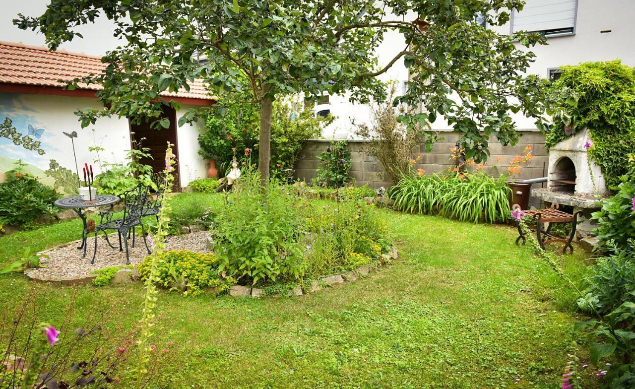 Ferienwohnung Axcher Hof Weitersborn Bagian luar foto